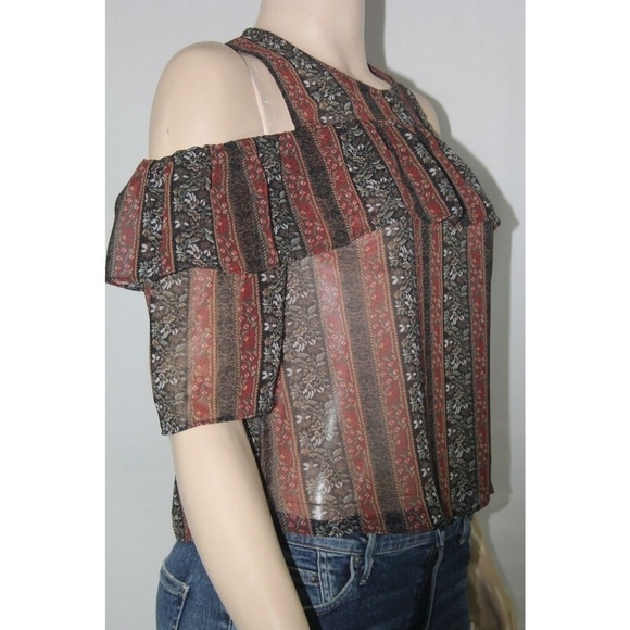 💕BCBGMaxAzria💕 Chiffon Cold Shoulder Pattern Top - Picture 2 of 8